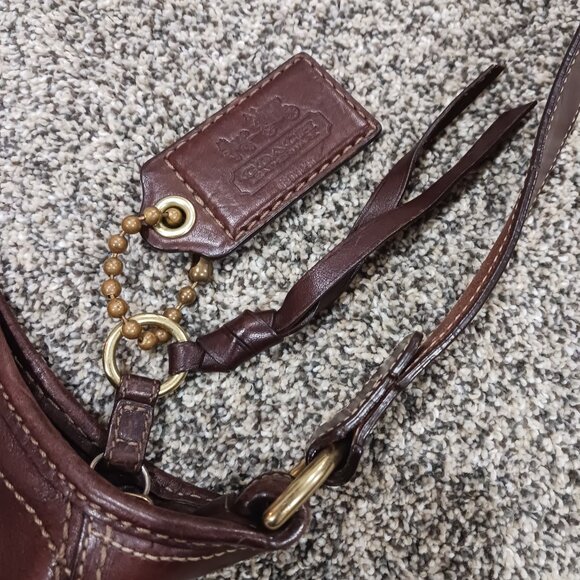 Coach signature print bucket bag - Picture 4 of 12